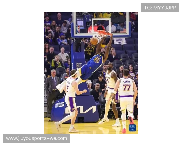 激烈对决!NBA季后赛最新战况:勇士与湖人鏖战至最后一秒,谁将晋级?